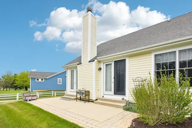 $500,000 | 40418 North S Newport Drive, Antioch, IL 60002