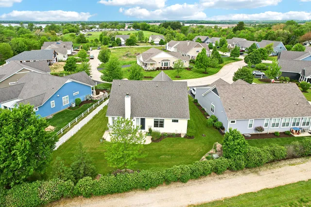 $500,000 | 40418 North S Newport Drive, Antioch, IL 60002