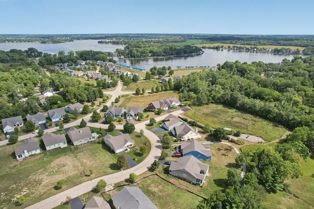 $500,000 | 40418 North S Newport Drive, Antioch, IL 60002