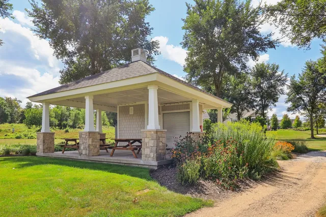 $500,000 | 40418 North S Newport Drive, Antioch, IL 60002