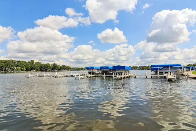 $500,000 | 40418 North S Newport Drive, Antioch, IL 60002