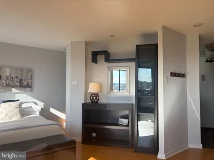 $325,000 | 1601 18th Street Northwest, Unit 1001, Washington, DC 20009