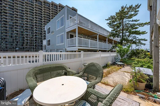 $899,000 | 11602 Coastal Highway, Unit 1A, Ocean City, MD 21842
