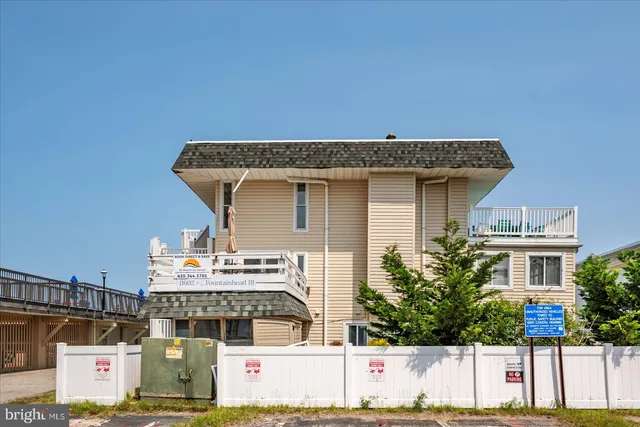 $899,000 | 11602 Coastal Highway, Unit 1A, Ocean City, MD 21842