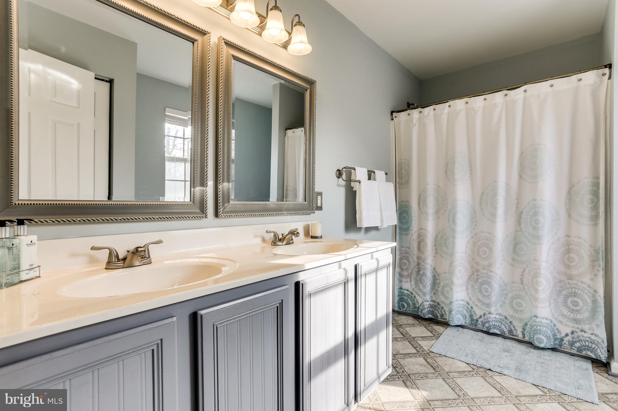 9 Bell Road Westminster, MD 21158 - Photo 22 of 37 Upper Level Attached Master Bath