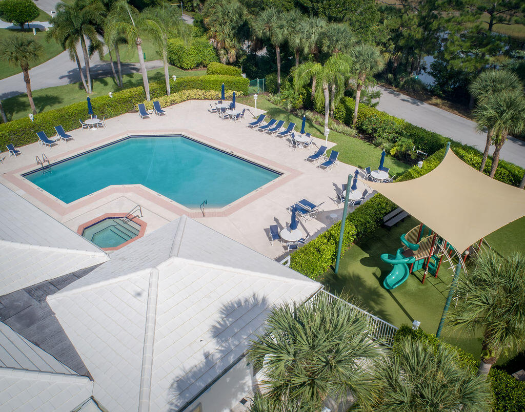 18157 Southeast Fairview Circle Jupiter, FL 33469 - Photo 25 of 27 an aerial view of a house