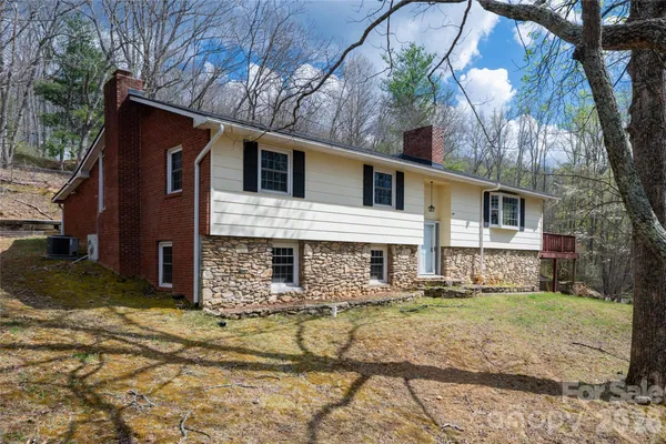 $625,000 | 233 Church Road, Fairview, NC 28730