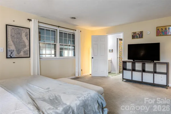 $625,000 | 233 Church Road, Fairview, NC 28730