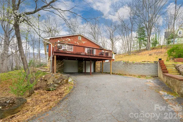 $625,000 | 233 Church Road, Fairview, NC 28730