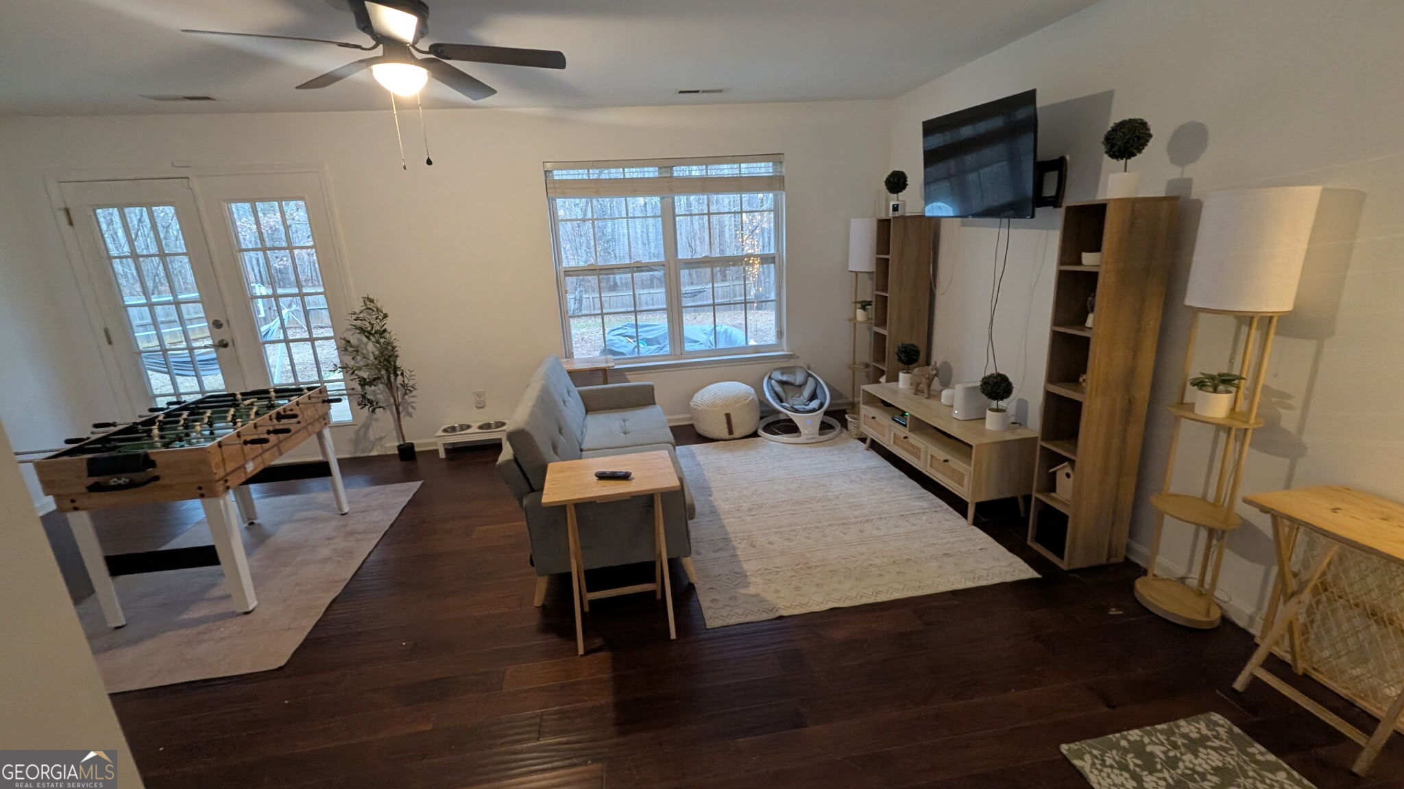 48 Highlander Trail Southwest Rome, GA 30165 - Photo 10 of 45 a living room with furniture wooden floor and a window