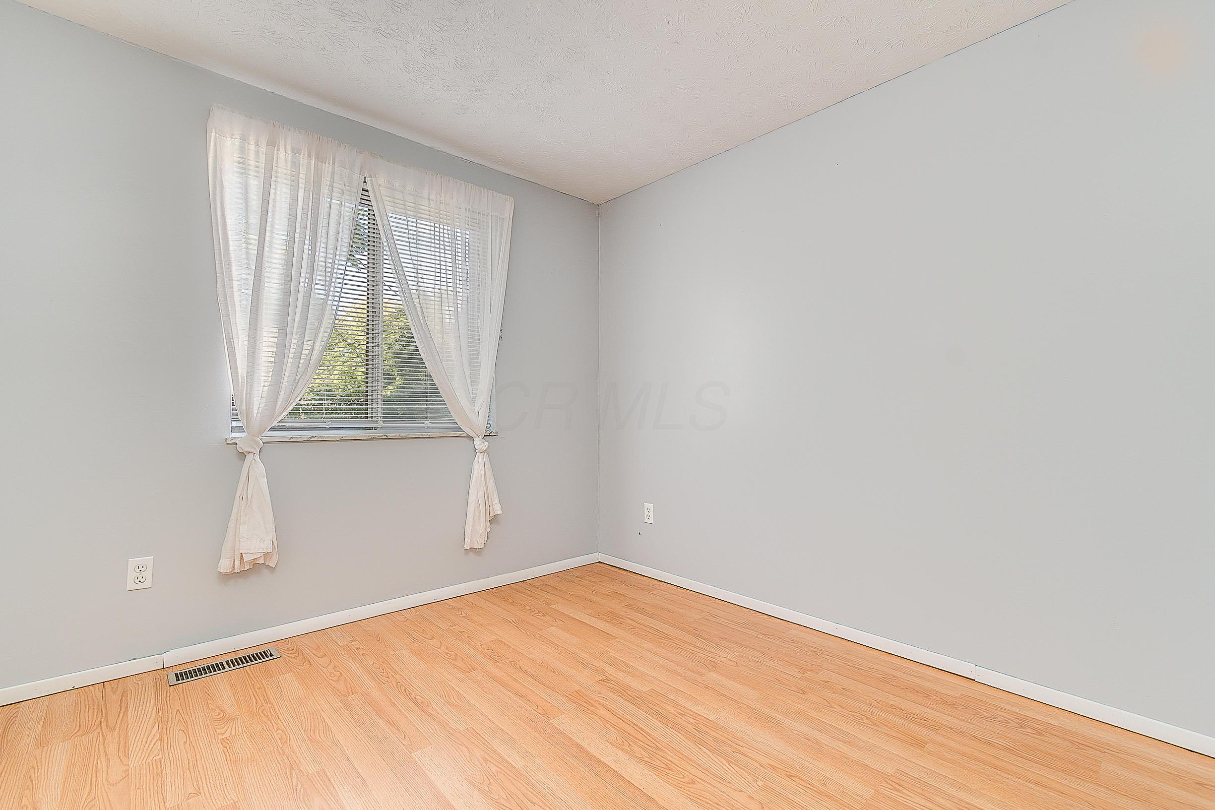 3029 Osgood Road East Columbus, OH 43232 - Photo 15 of 30 Gallery Image 15