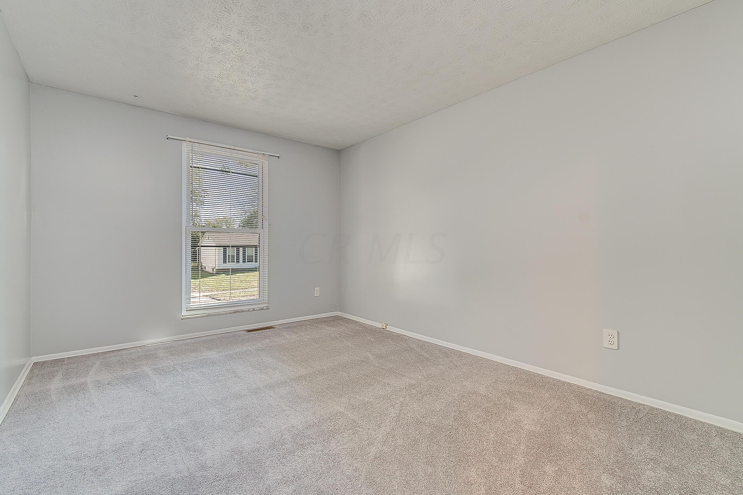 3029 Osgood Road East Columbus, OH 43232 - Photo 16 of 30 Gallery Image 16