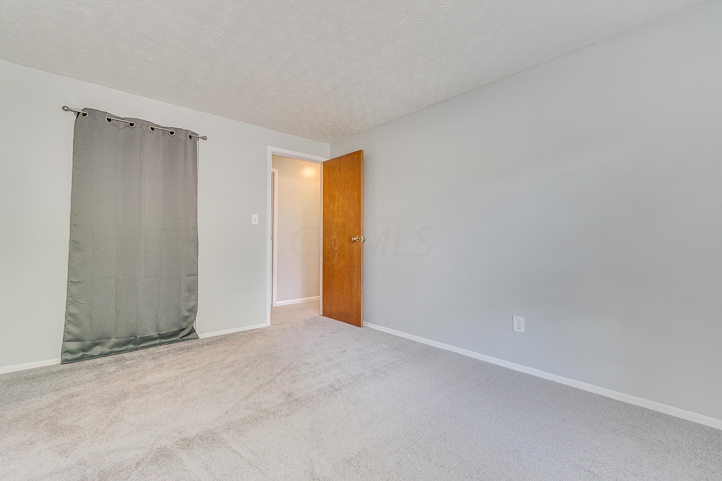 3029 Osgood Road East Columbus, OH 43232 - Photo 17 of 30 Gallery Image 17