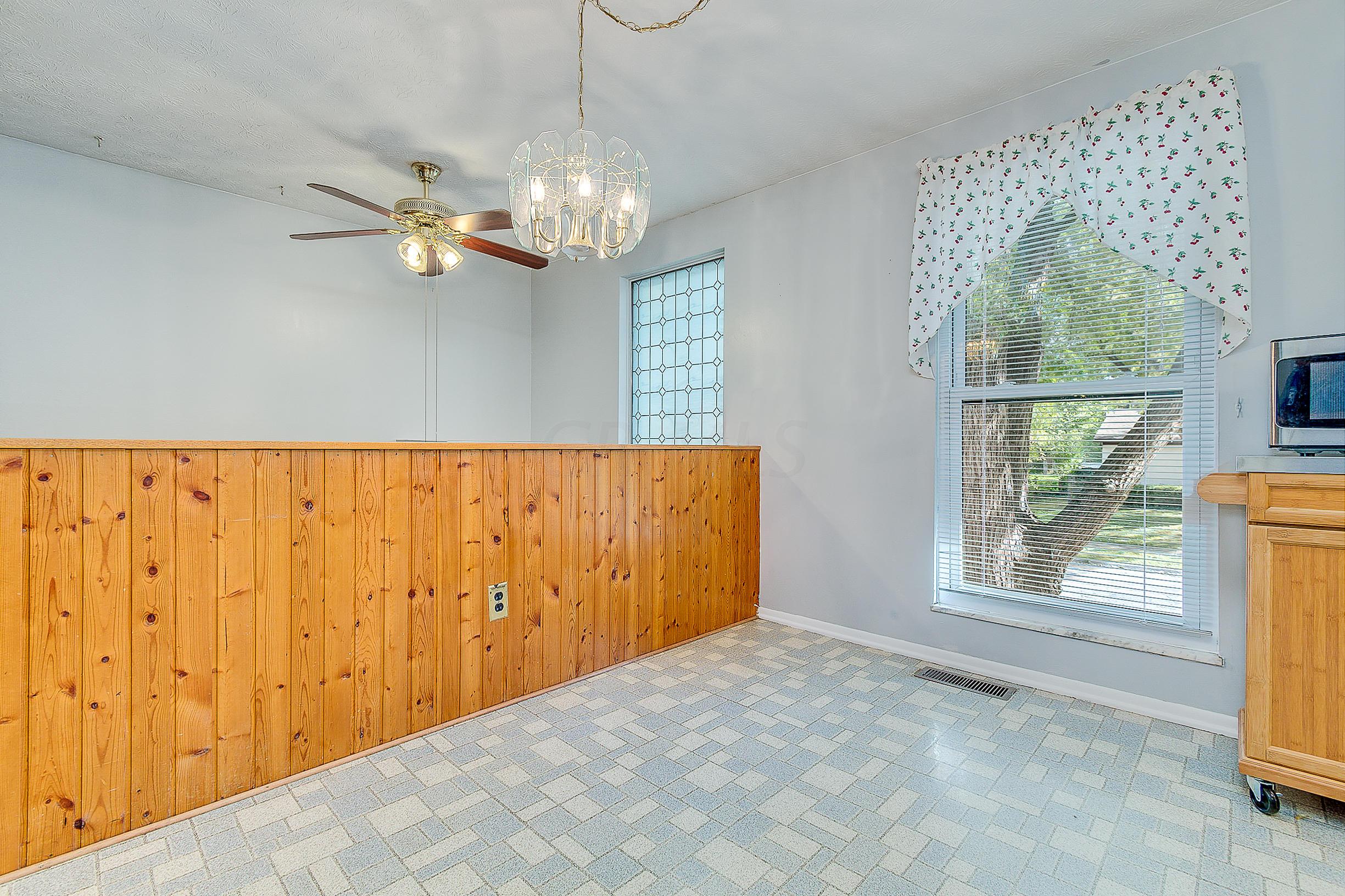 3029 Osgood Road East Columbus, OH 43232 - Photo 8 of 30 Gallery Image 8