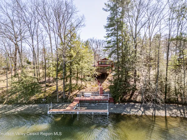 $775,000 | 78 Concourse, Niverville, NY 12130