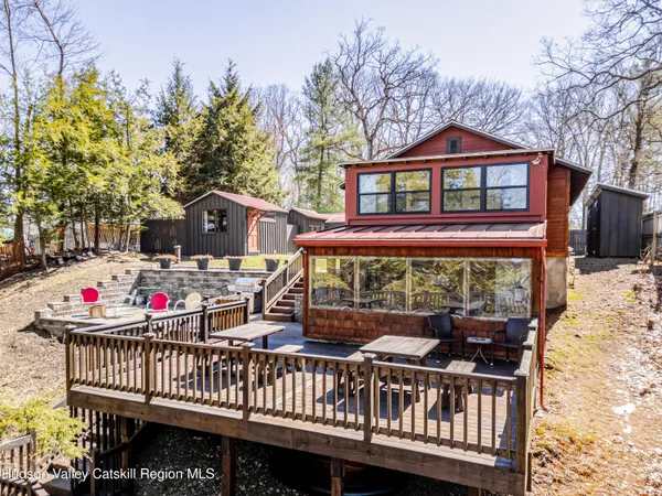 $775,000 | 78 Concourse, Niverville, NY 12130