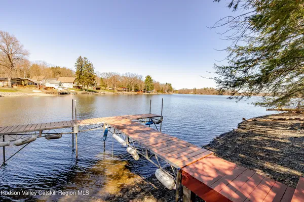 $775,000 | 78 Concourse, Niverville, NY 12130