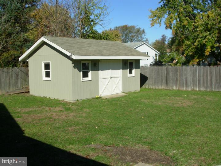 524 Dougfield Road Newark, DE 19713 - Photo 5 of 13 Storage Shed