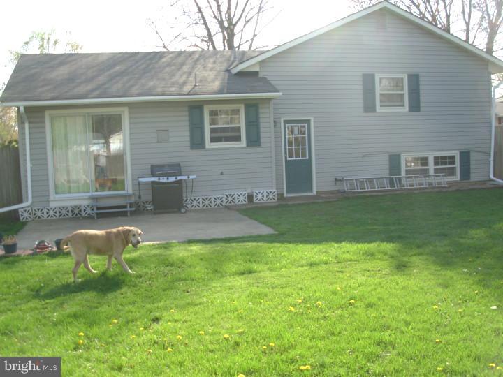 524 Dougfield Road Newark, DE 19713 - Photo 9 of 13 Back Yard