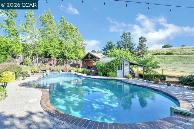 $1,350,000 | 5308 Vista Point Court, Concord, CA 94521