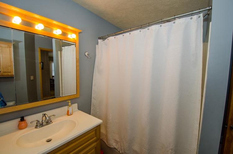 20073 Brick Road South Bend, IN 46637 - Photo 16 of 23 Gallery Image 16