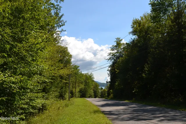 $225,000 | 9 Diamond Ridge Road, Diamond Point, NY 12824