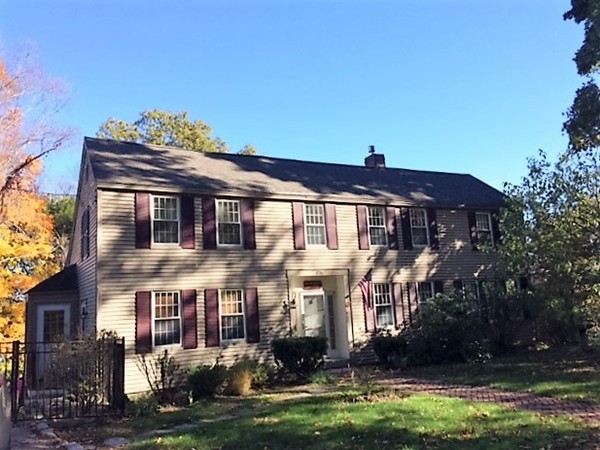376 Butman Road Lowell, MA 01852 - Photo 1 of 28 Gallery Image 1