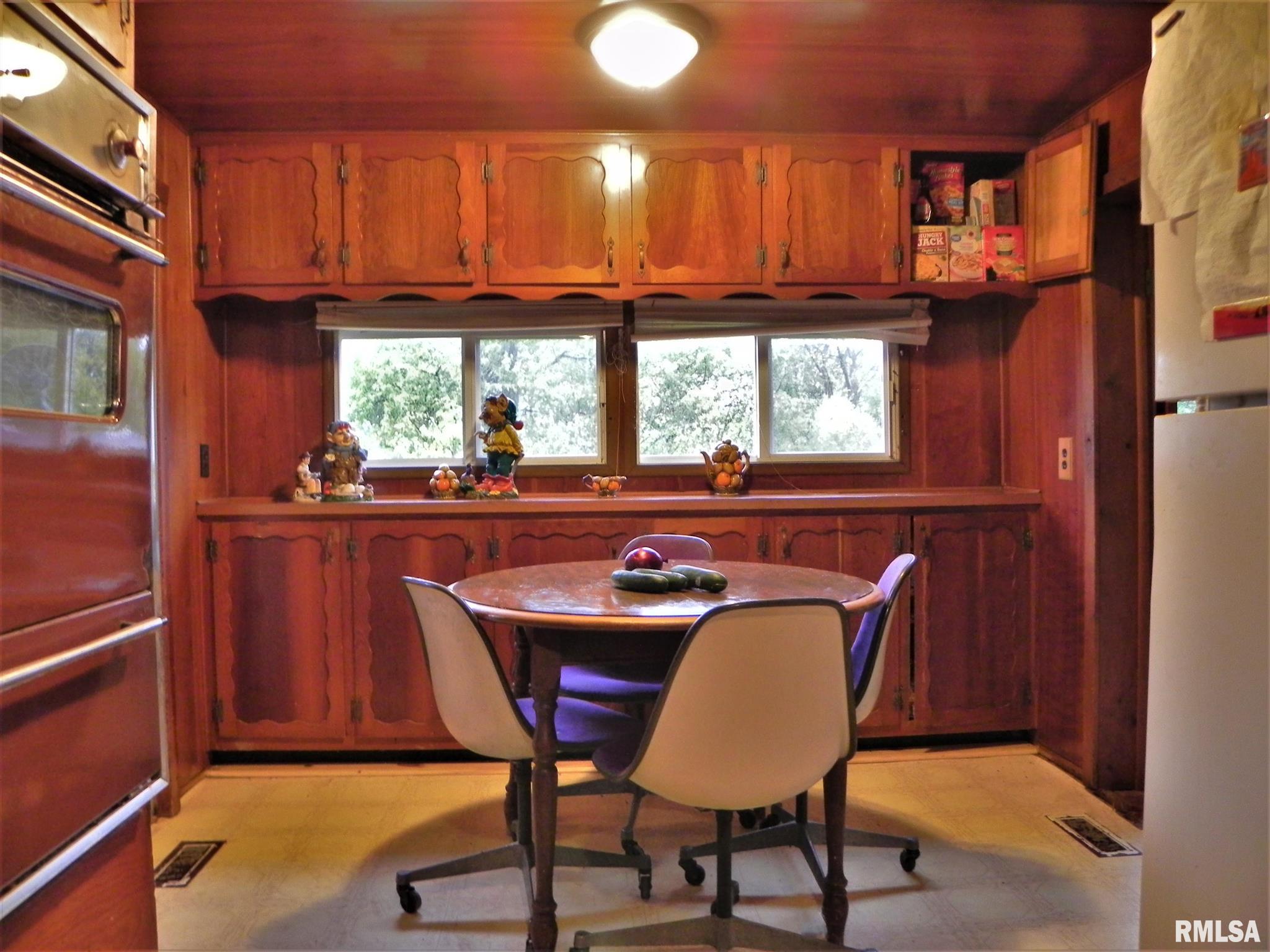 285 Waco Road Bushnell, IL 61422 - Photo 4 of 13