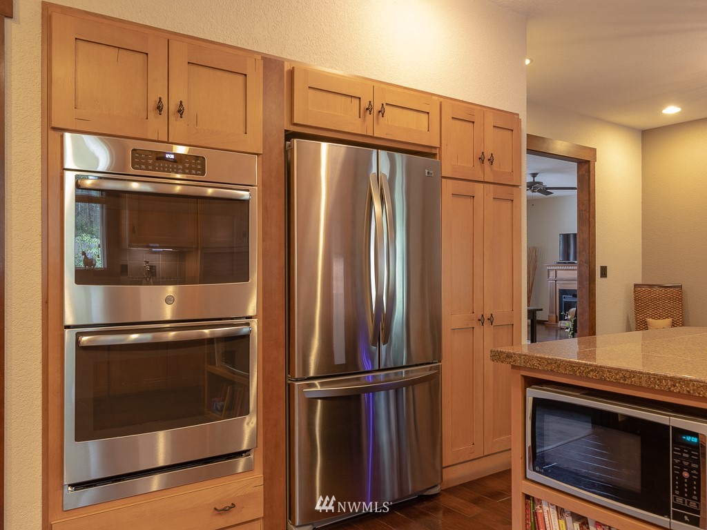 780 East Soderberg Road Allyn, WA 98524 - Photo 12 of 25 Gallery Image 12