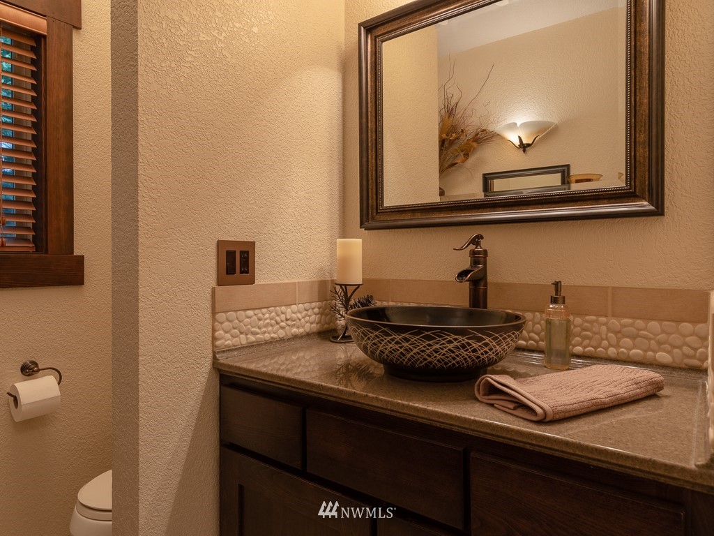 780 East Soderberg Road Allyn, WA 98524 - Photo 23 of 25 Gallery Image 23