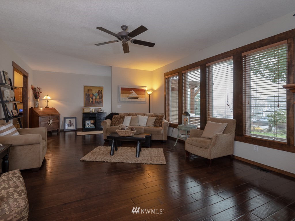 780 East Soderberg Road Allyn, WA 98524 - Photo 10 of 25 Gallery Image 10