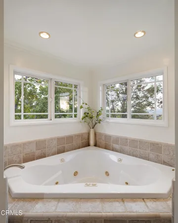 $2,388,000 | 941 Chehalem Road, La Canada Flintridge, CA 91011