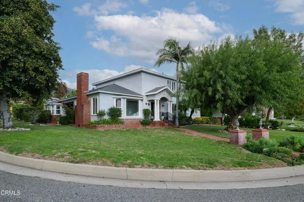 $2,388,000 | 941 Chehalem Road, La Canada Flintridge, CA 91011