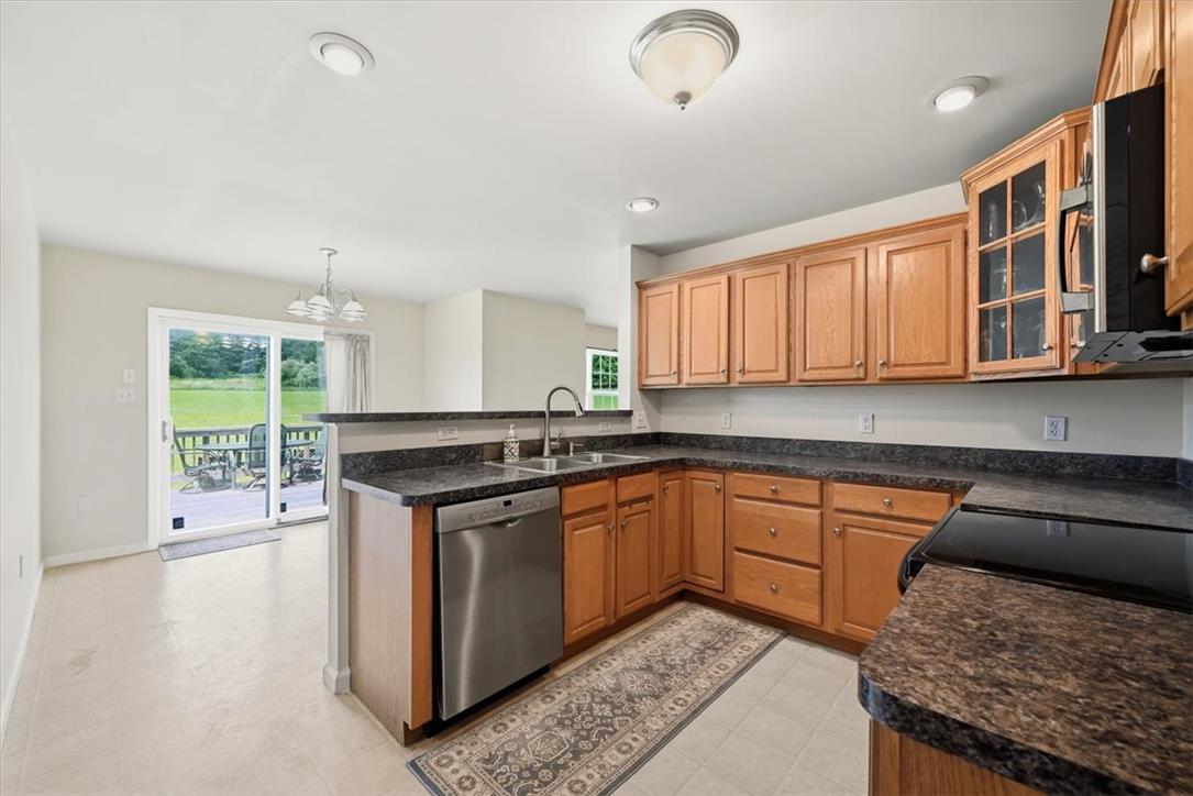 707 Gilbert Road Gilbert, PA 18331 - Photo 10 of 51 Gallery Image 10