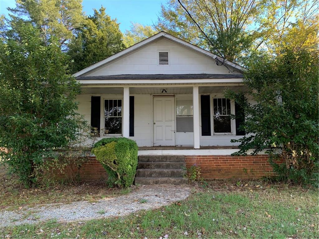 3915 Hampton Road Clemmons, NC 27012 - Photo 1 of 20 Gallery Image 1
