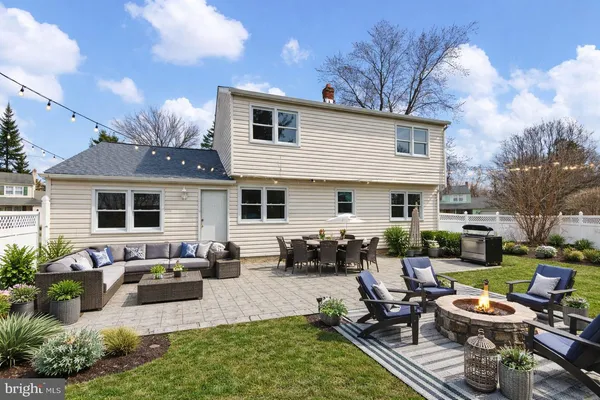 $429,000 | 12 Lesley Lane, New Castle, DE 19720