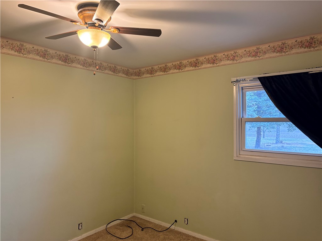 914 Sprague Road Hoopeston, IL 60942 - Photo 13 of 19