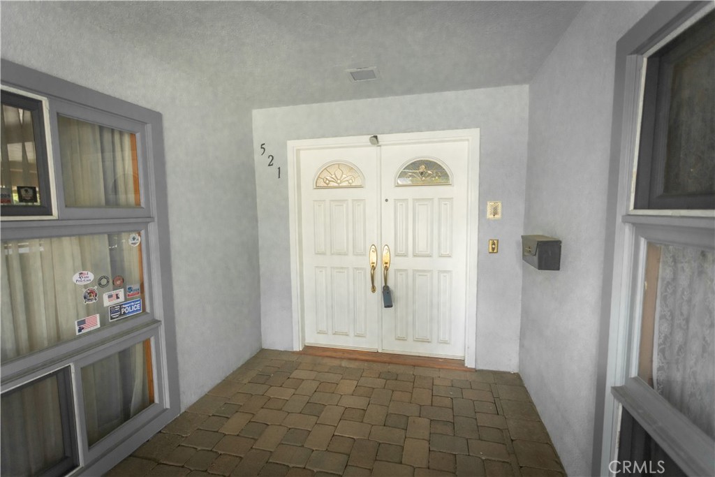 521 West Memory Lane Santa Ana, CA 92706 - Photo 14 of 43