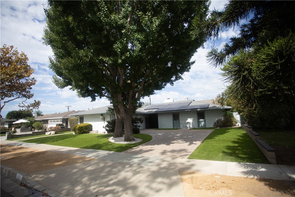 521 West Memory Lane Santa Ana, CA 92706 - Photo 2 of 43