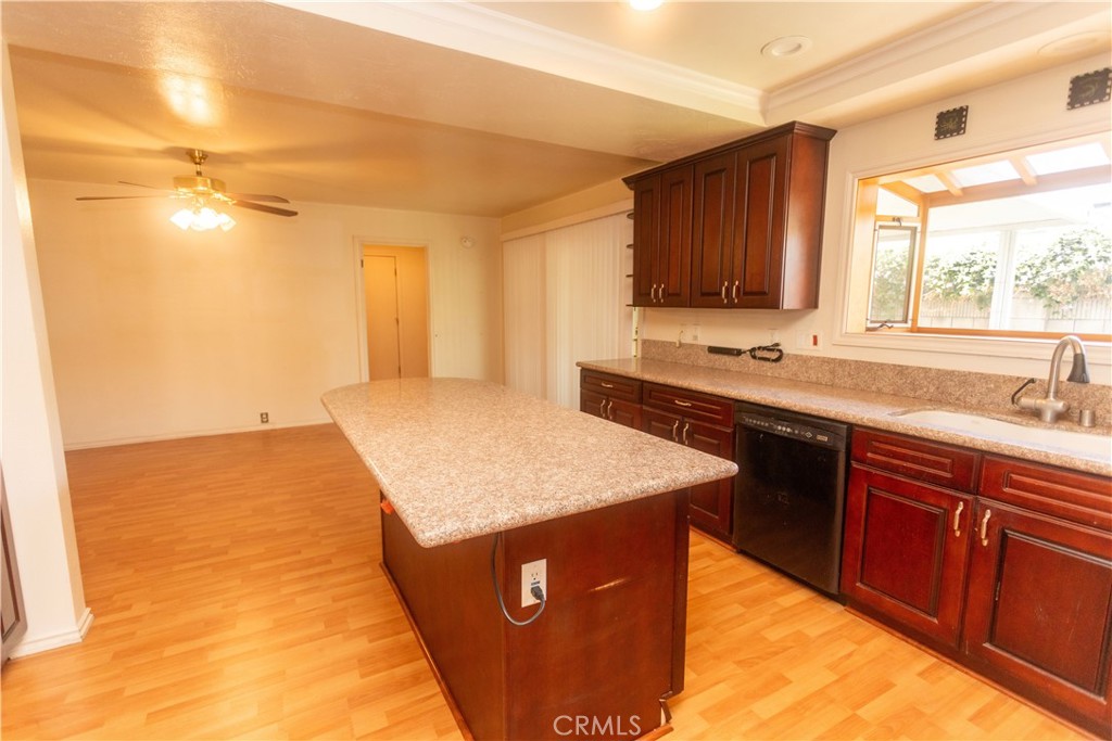 521 West Memory Lane Santa Ana, CA 92706 - Photo 24 of 43