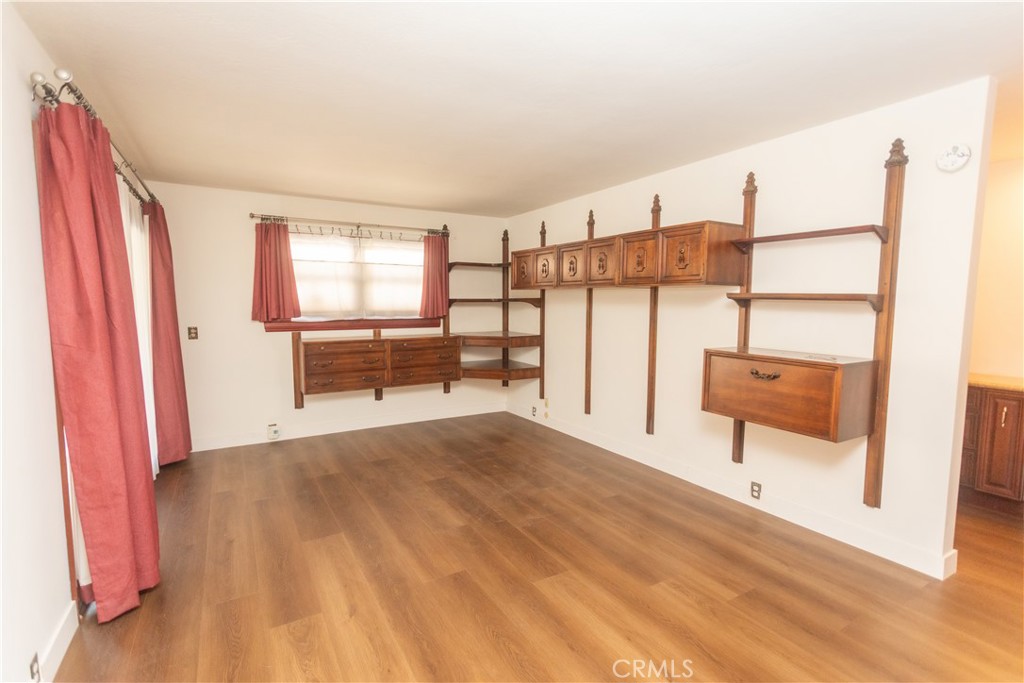 521 West Memory Lane Santa Ana, CA 92706 - Photo 29 of 43