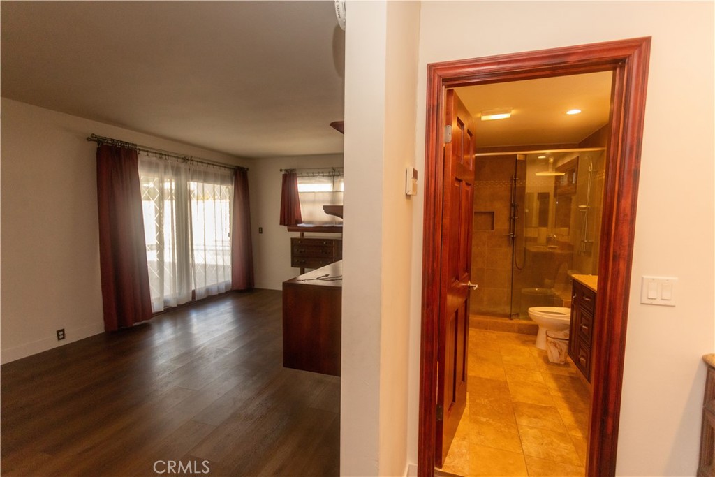 521 West Memory Lane Santa Ana, CA 92706 - Photo 31 of 43