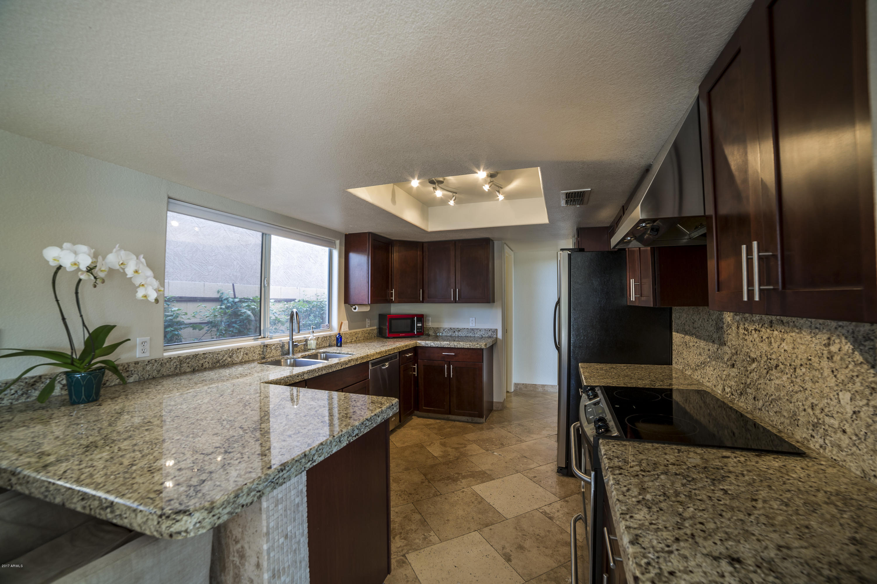 4604 East Danbury Road Phoenix, AZ 85032 - Photo 4 of 27 Slab Granite