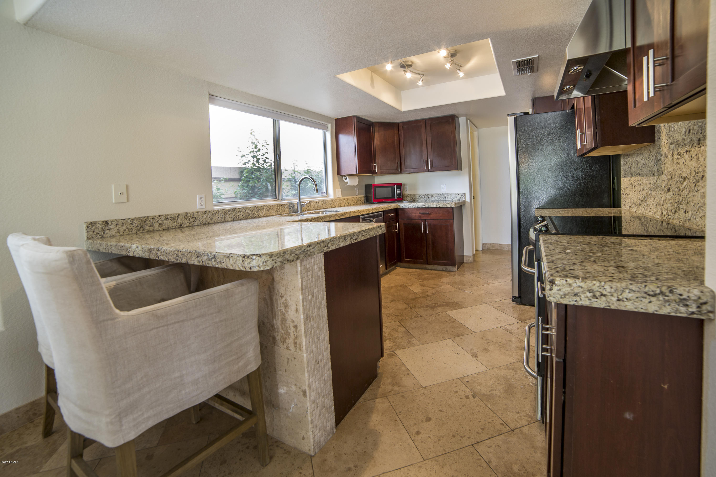 4604 East Danbury Road Phoenix, AZ 85032 - Photo 8 of 27 Kitchen