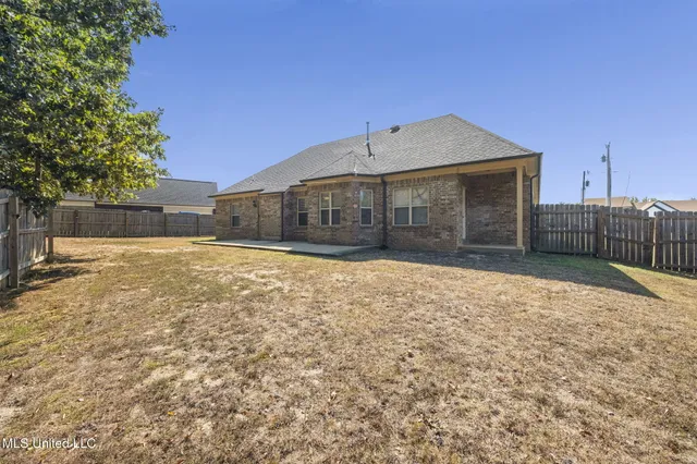 $319,000 | 35 Pearson Cove, Byhalia, MS 38611