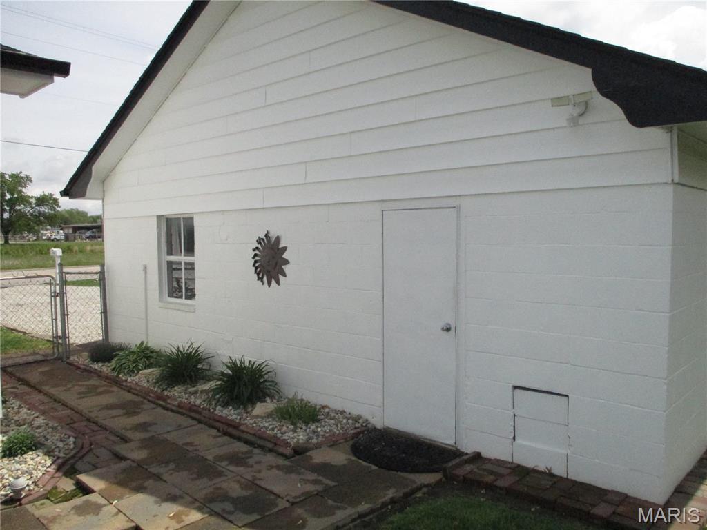 1101 West Boulevard Belleville, IL 62221 - Photo 25 of 28