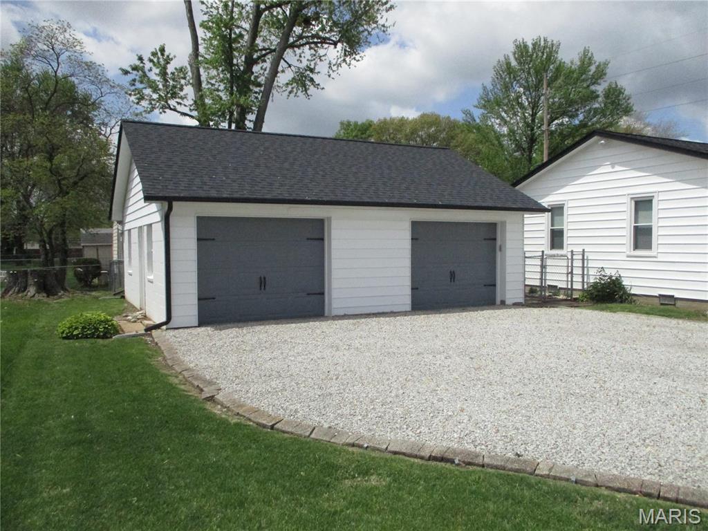 1101 West Boulevard Belleville, IL 62221 - Photo 4 of 28