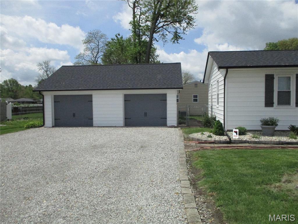 1101 West Boulevard Belleville, IL 62221 - Photo 5 of 28