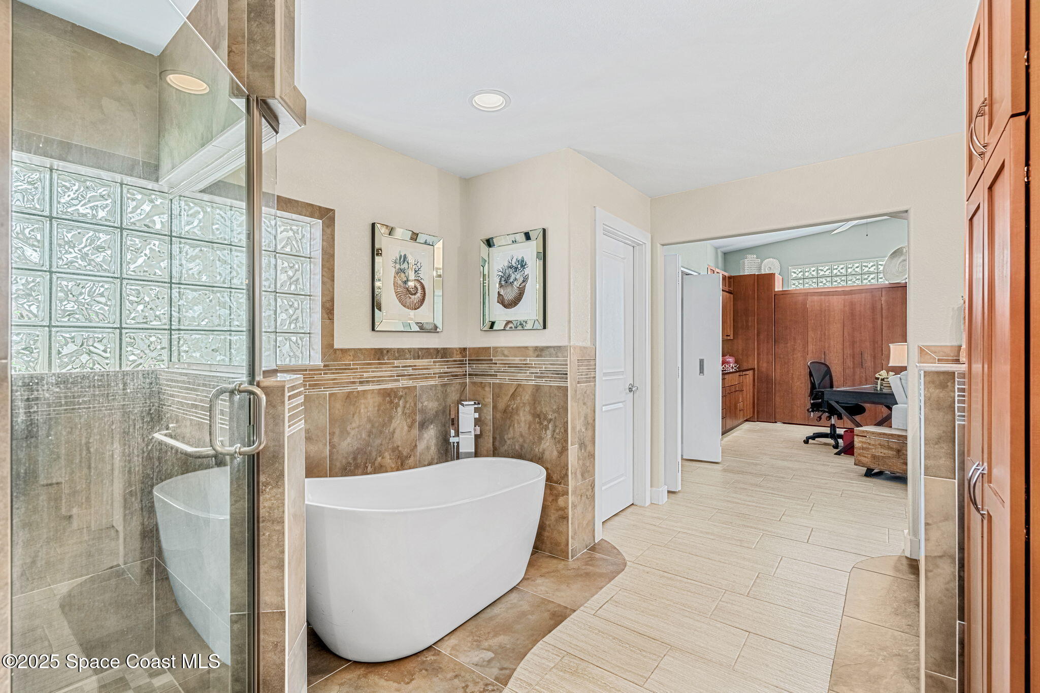 561 Capri Road Cocoa Beach, FL 32931 - Photo 44 of 82 42-web-or-mls-DSC08297-HDR