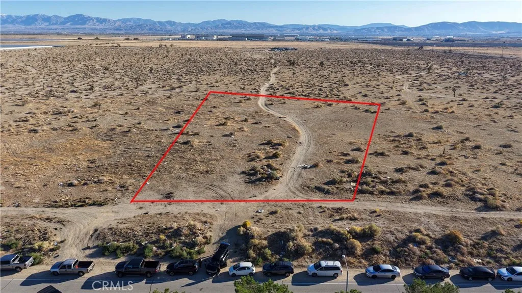 0 Vac/ave L(drt)/33 Road Palmdale, CA 93552 - Photo 10 of 26 a view of lake and mountain